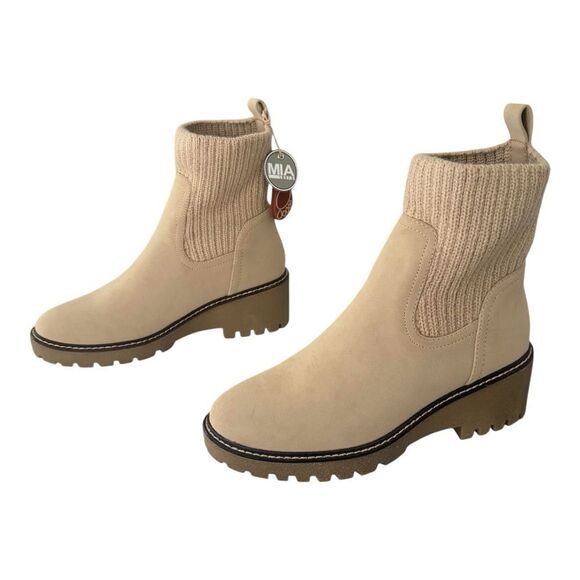 Mia Kara Knit Cuff Lug Sole Chelsea Boot Sand Tan Women’s Size 7 - Picture 3 of 14